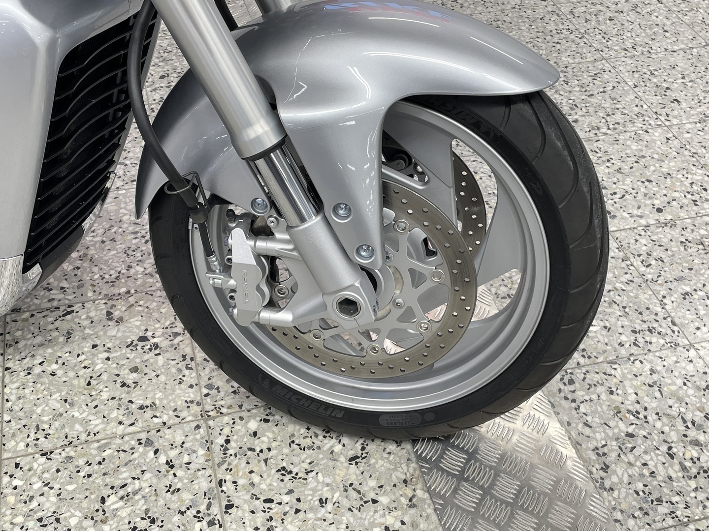 SUZUKI INTRUDER 2010