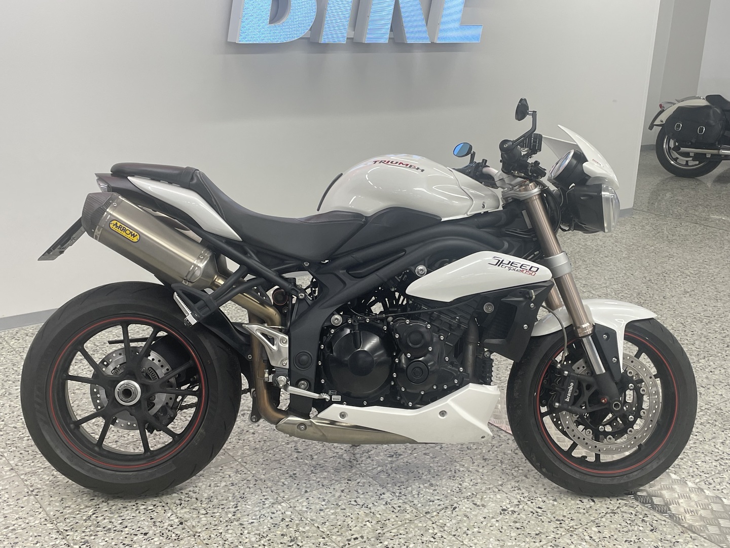 TRIUMPH SPEED TRIPLE 2015