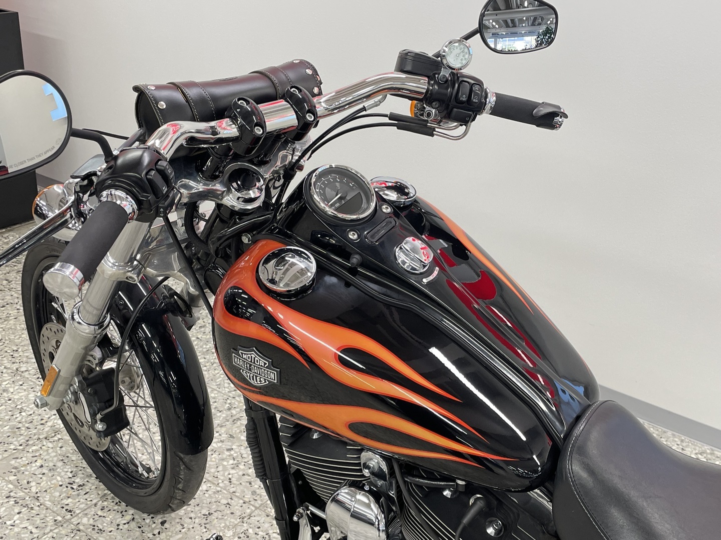 HARLEY-DAVIDSON DYNA 2011