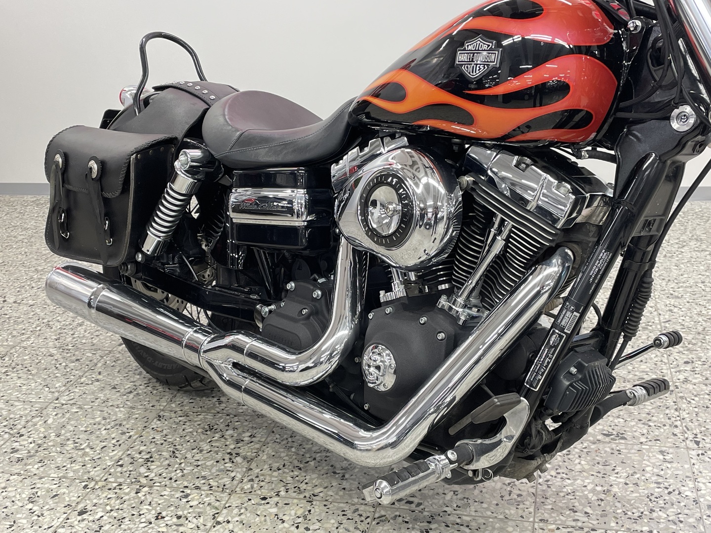 HARLEY-DAVIDSON DYNA 2011