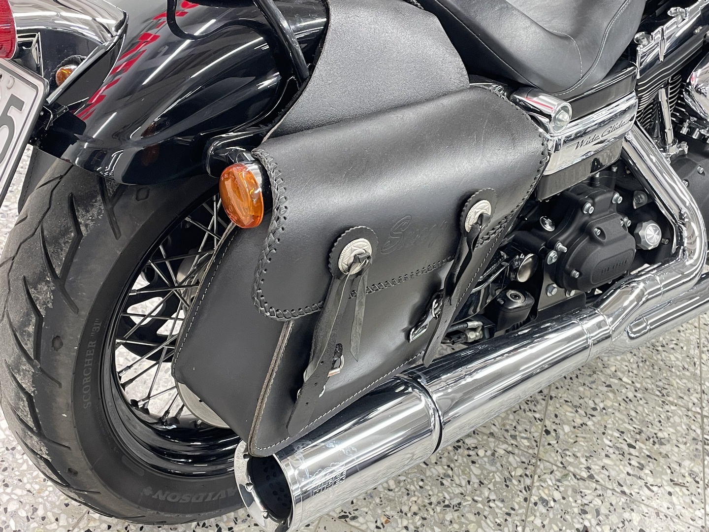 HARLEY-DAVIDSON DYNA 2011