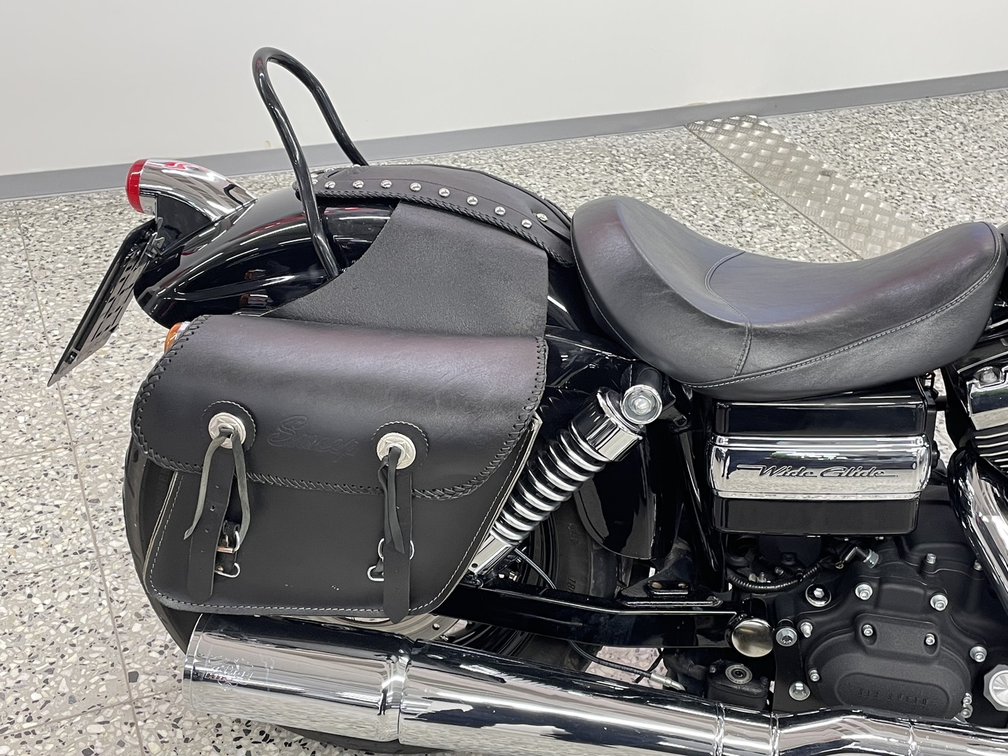 HARLEY-DAVIDSON DYNA 2011