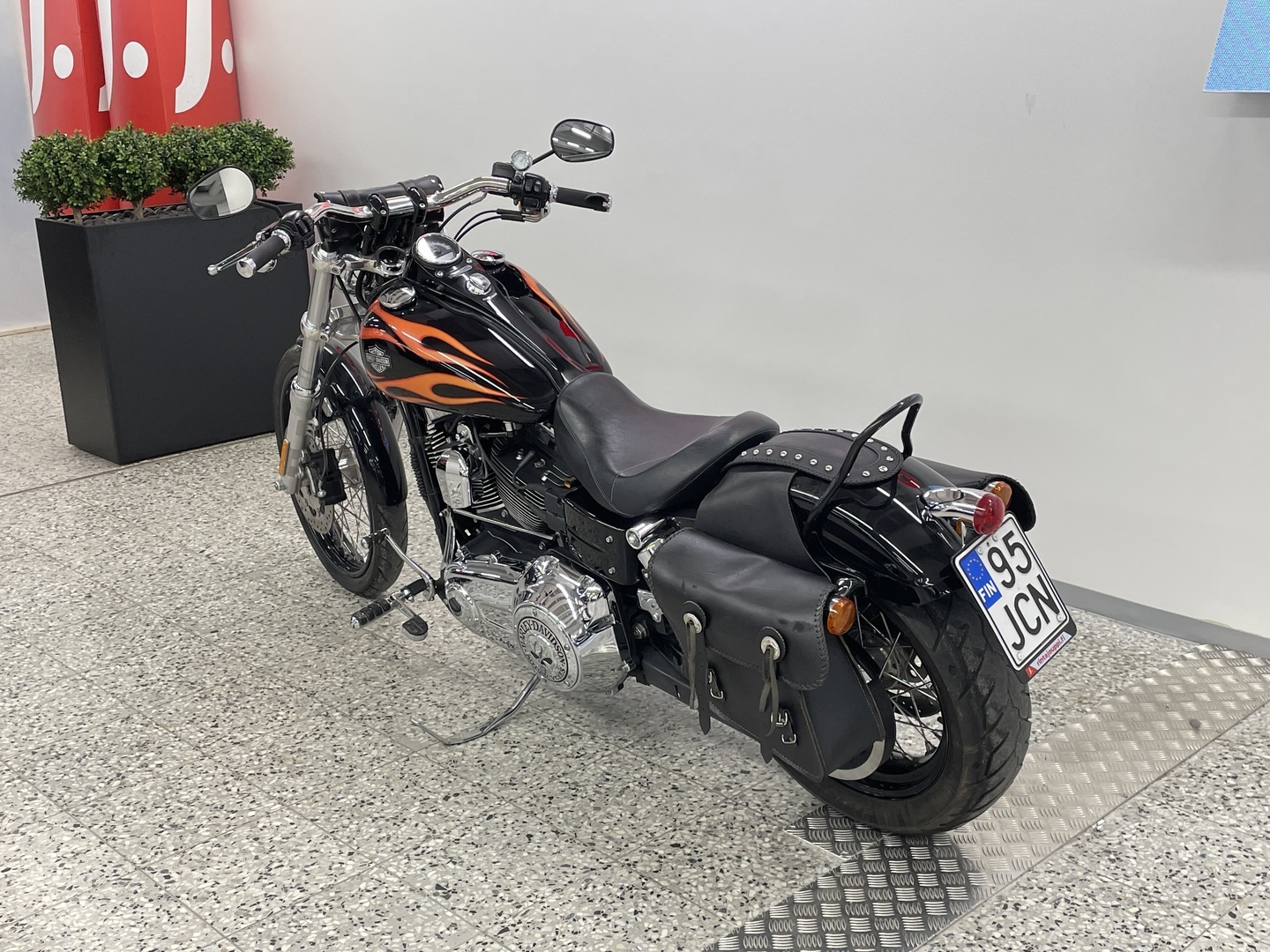 HARLEY-DAVIDSON DYNA 2011