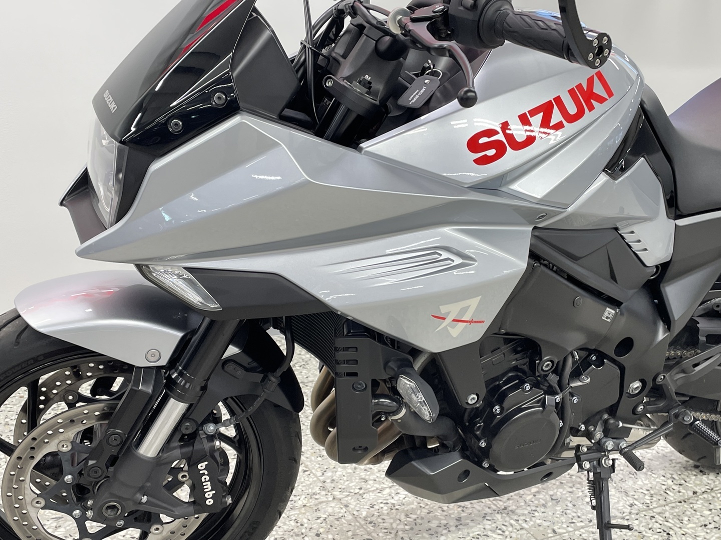 SUZUKI GSX-S 2021