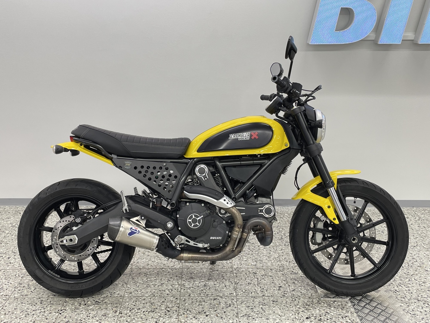 DUCATI SCRAMBLER 2016