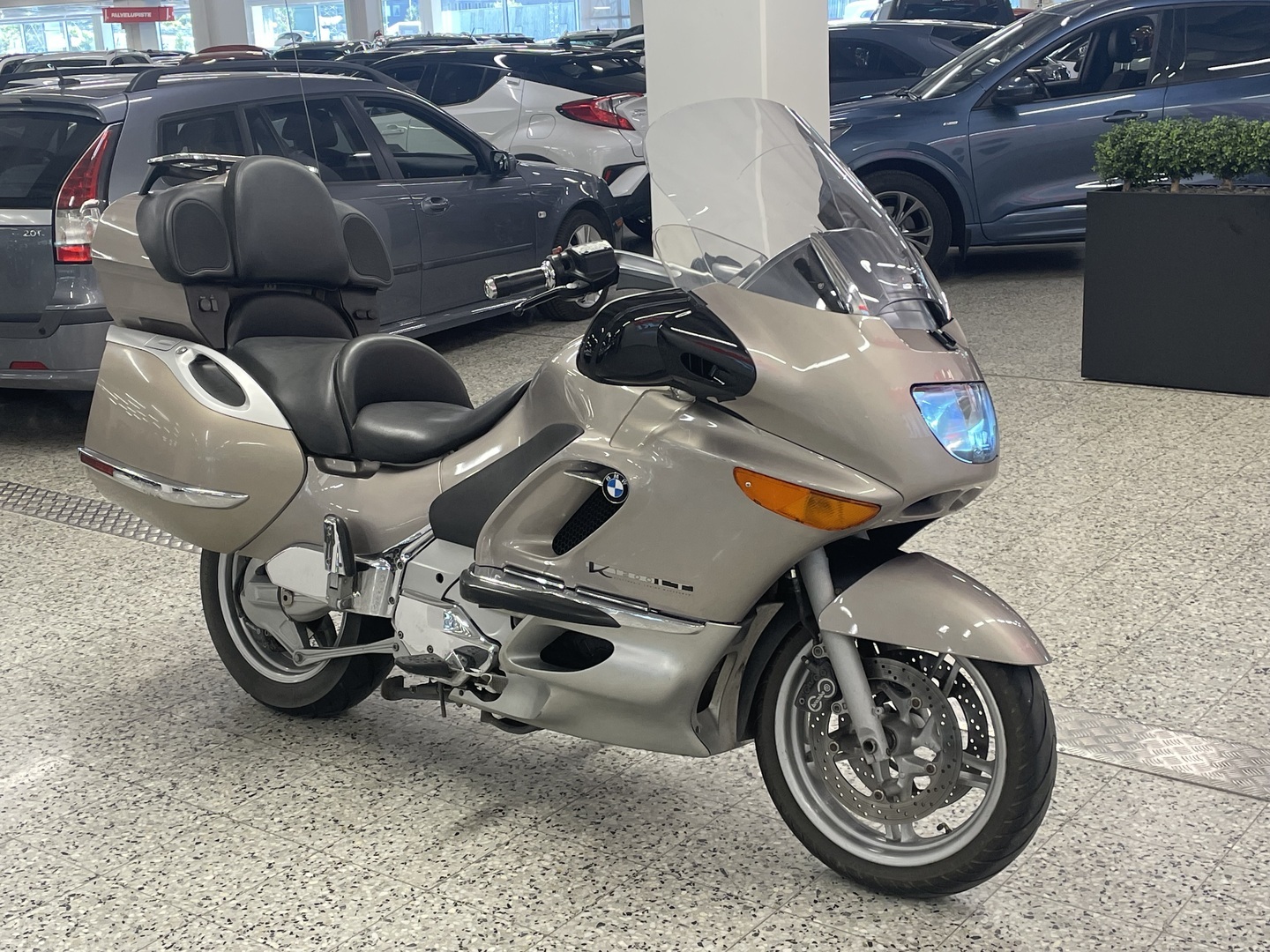 BMW K 2000