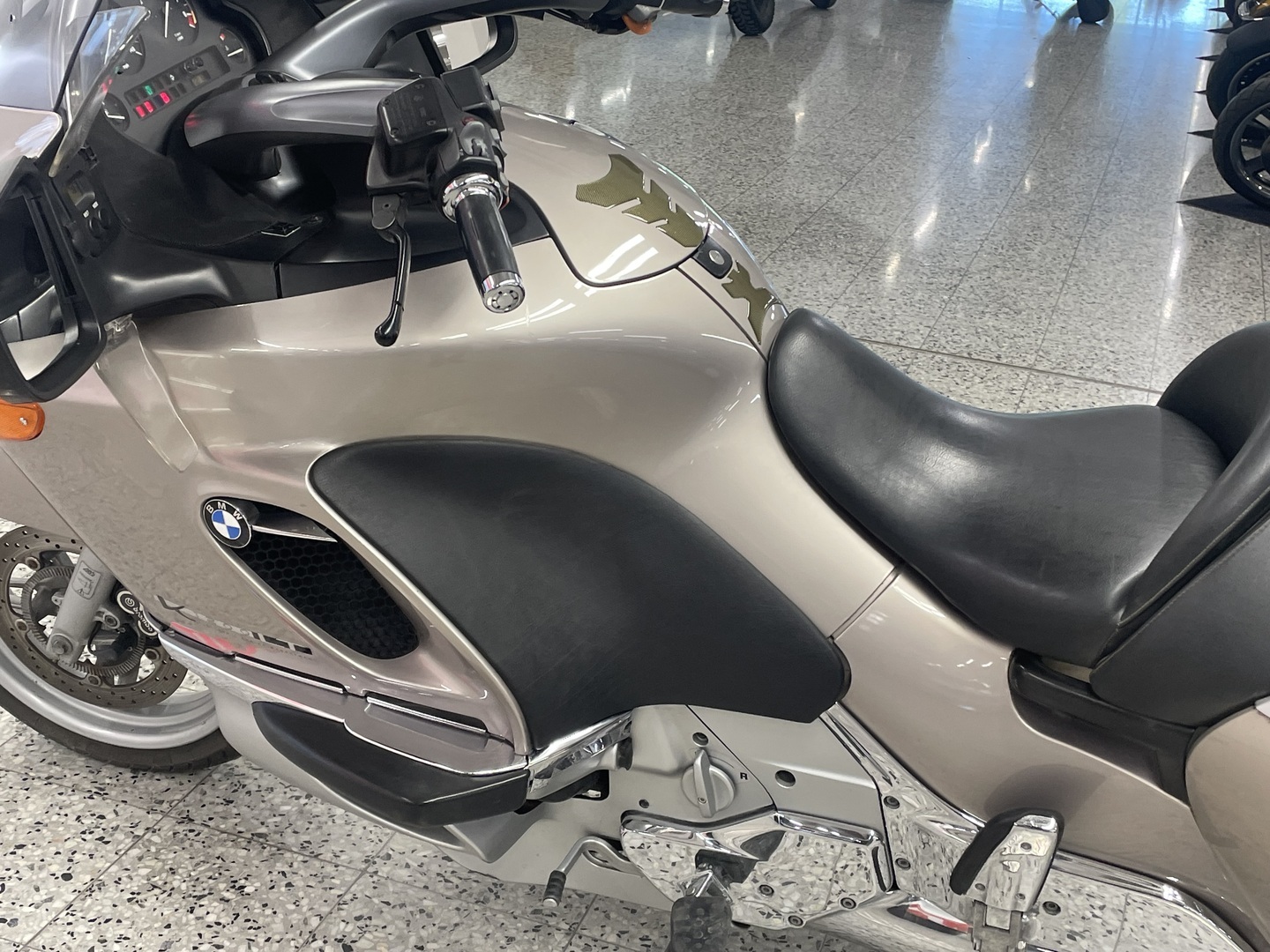 BMW K 2000