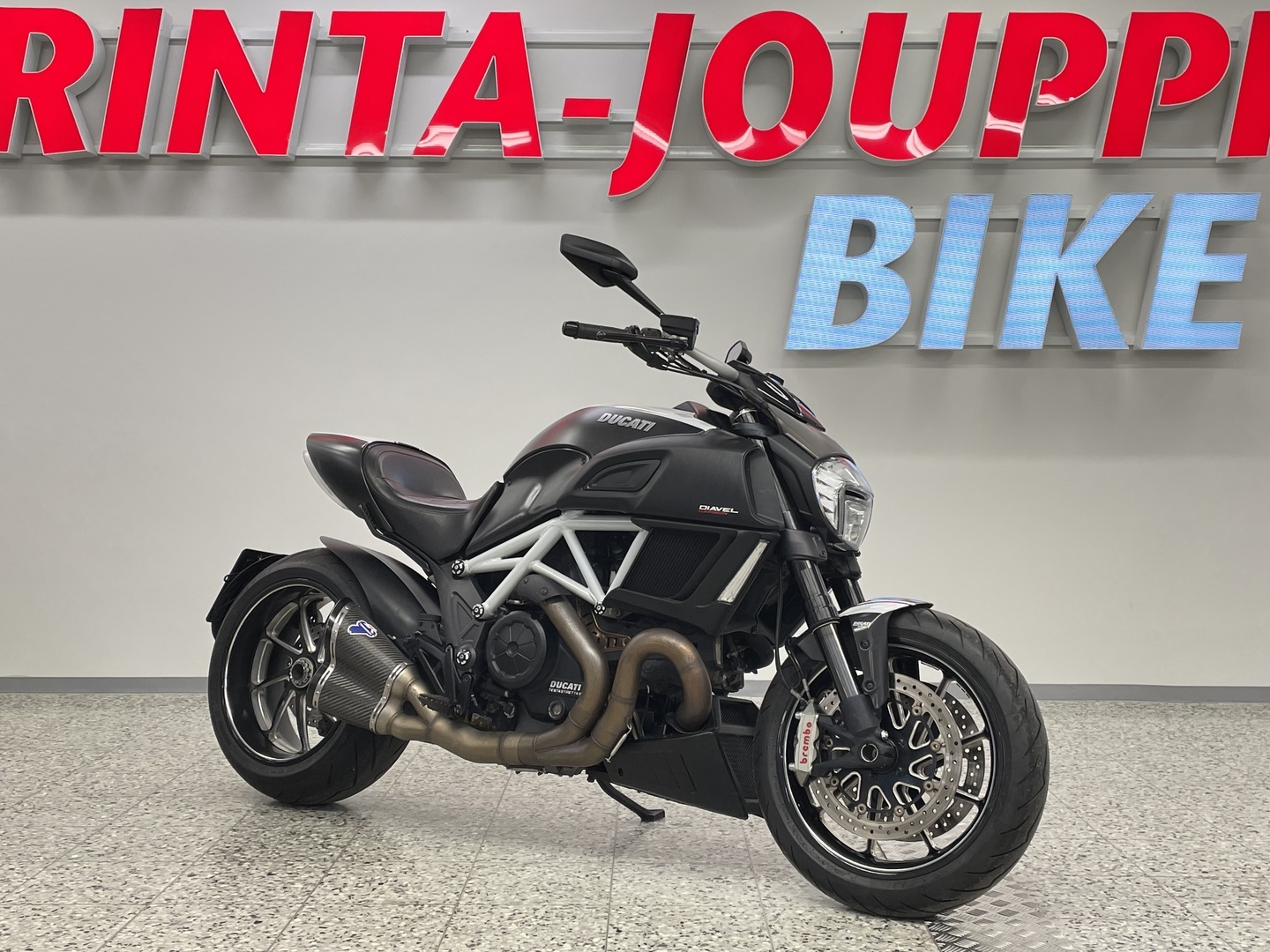 DUCATI DIAVEL 2014