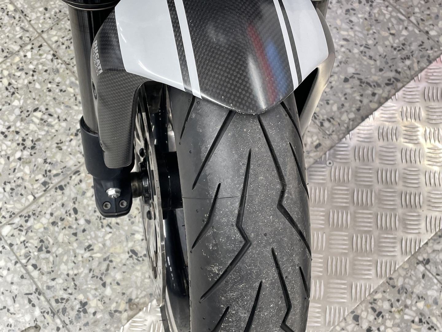 DUCATI DIAVEL 2014