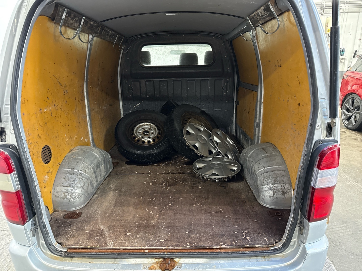 TOYOTA Hiace 2009