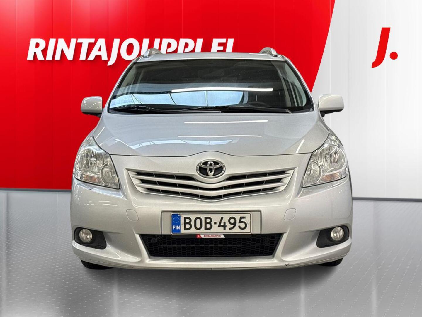 TOYOTA Verso 2010