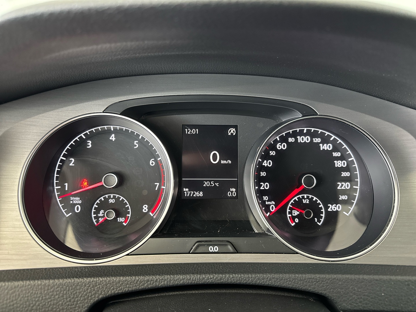 VOLKSWAGEN Golf 2014