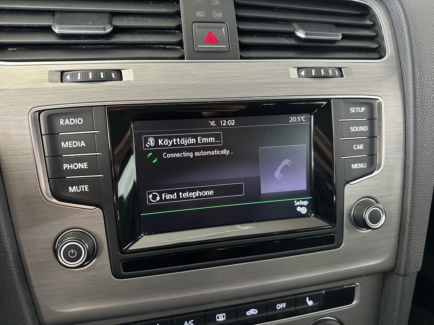 VOLKSWAGEN Golf 2014