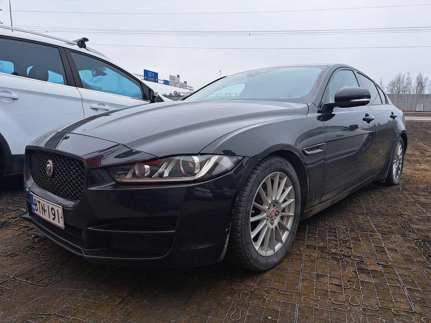 JAGUAR XE 2016
