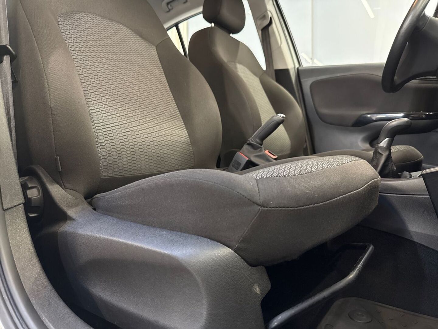 OPEL Corsa 23