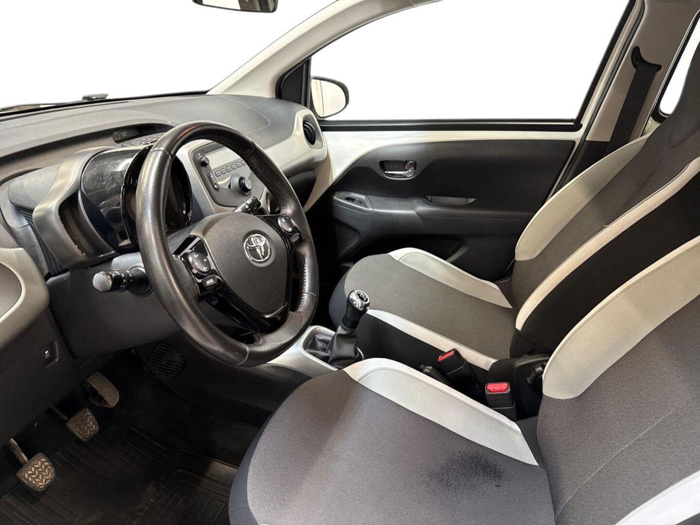 TOYOTA AYGO 2017