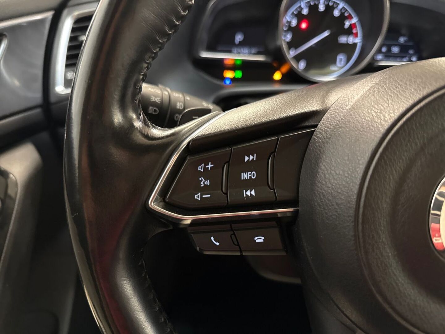 MAZDA Mazda3 2017