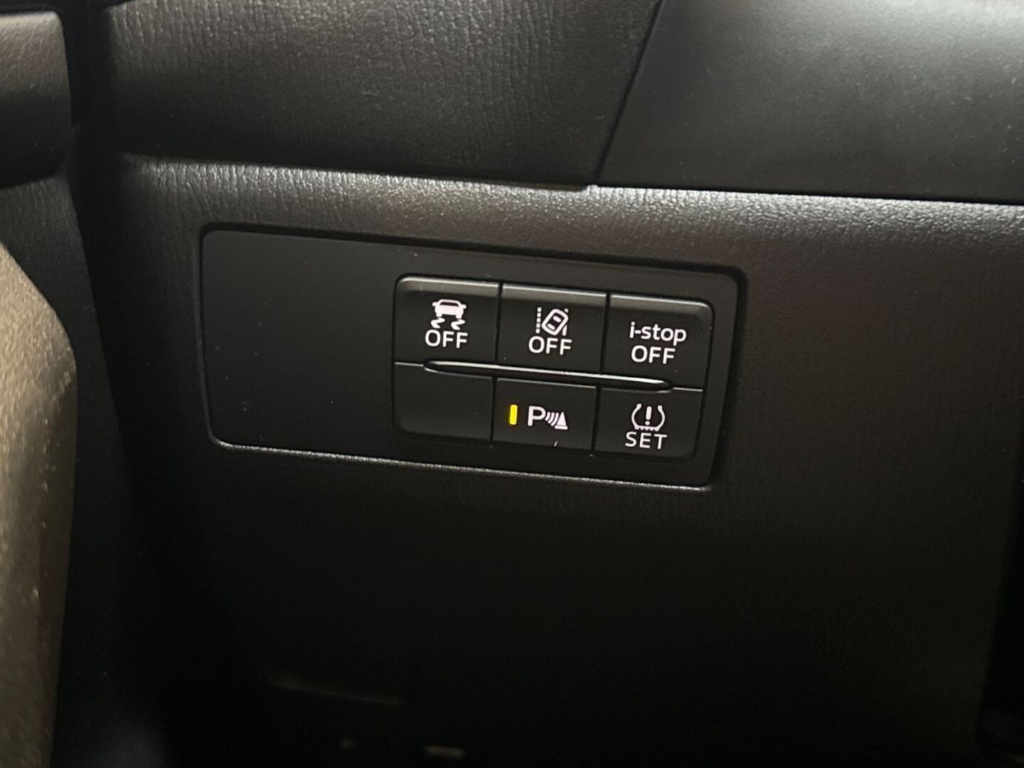 MAZDA Mazda3 2017