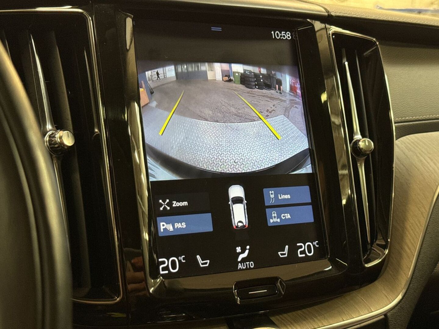 VOLVO XC60 2019