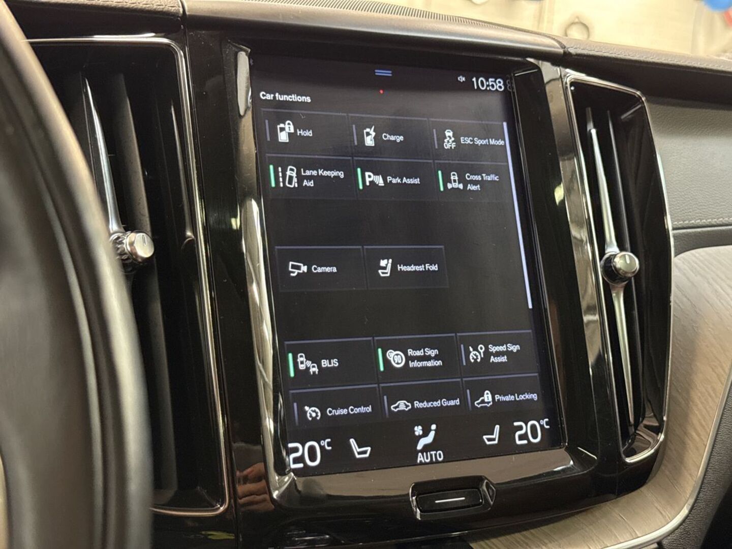 VOLVO XC60 2019