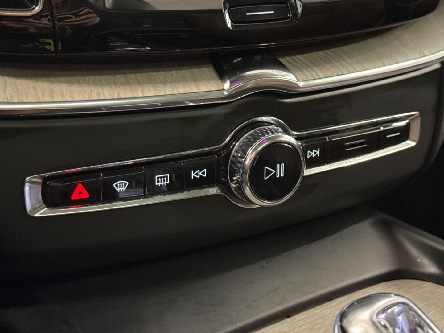 VOLVO XC60 2019