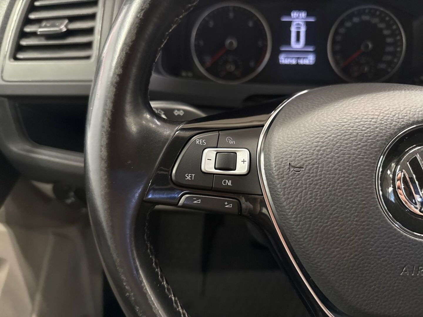VOLKSWAGEN Transporter 2019