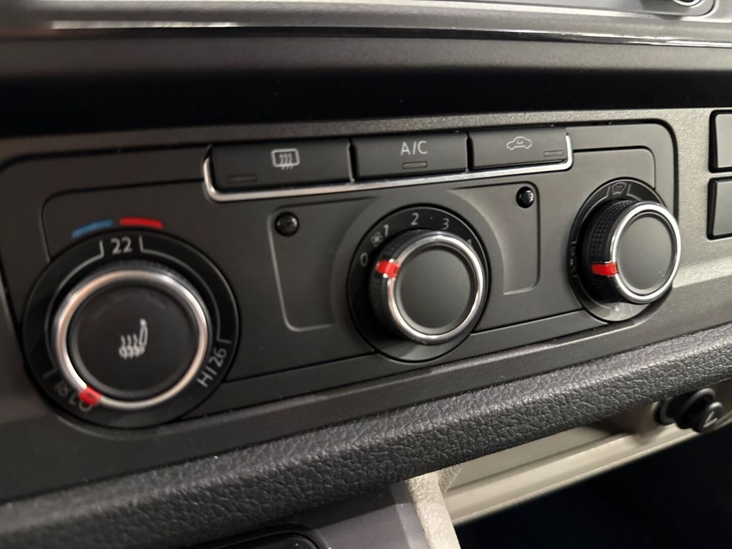 VOLKSWAGEN Transporter 2019