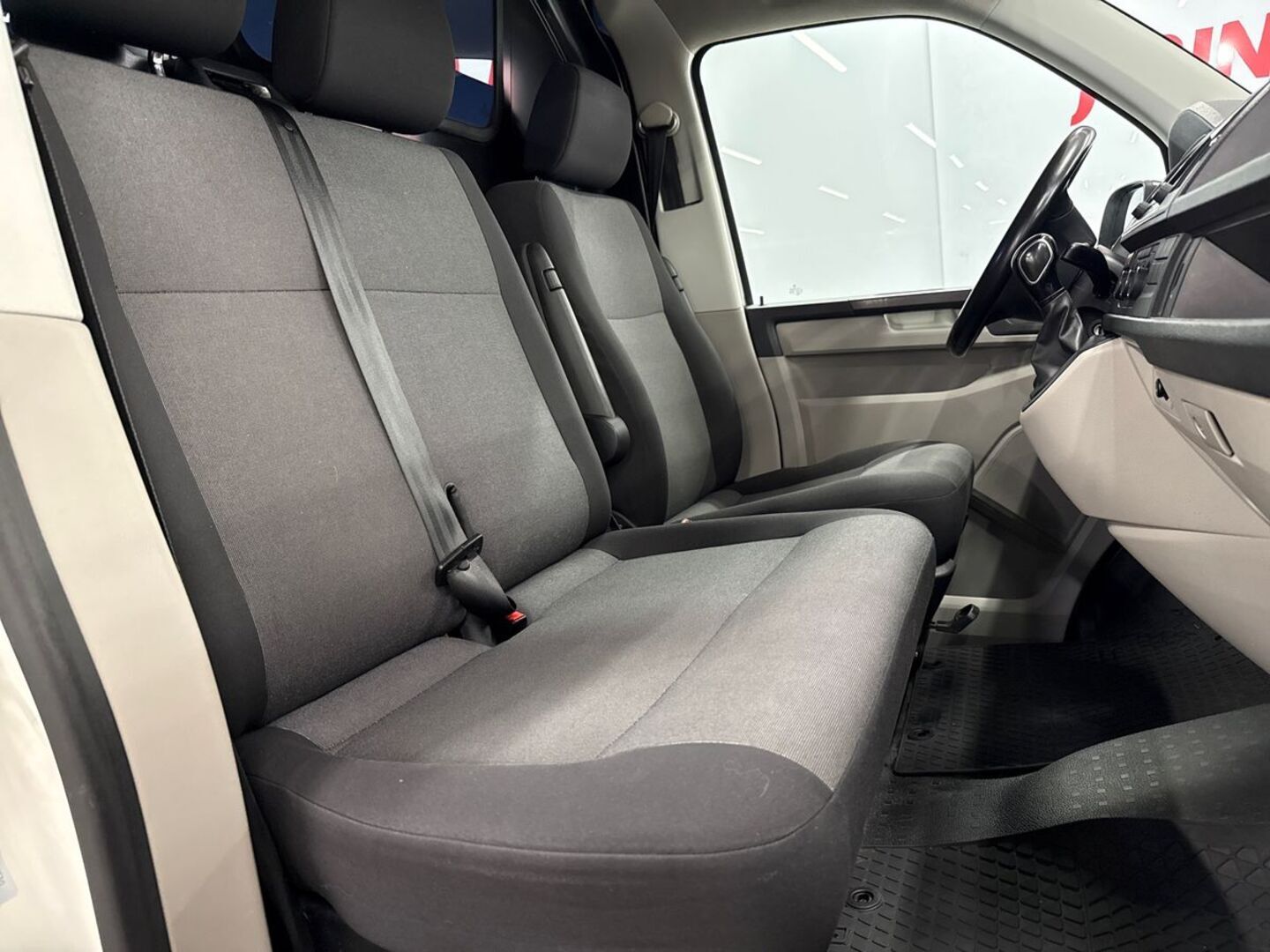 VOLKSWAGEN Transporter 2019