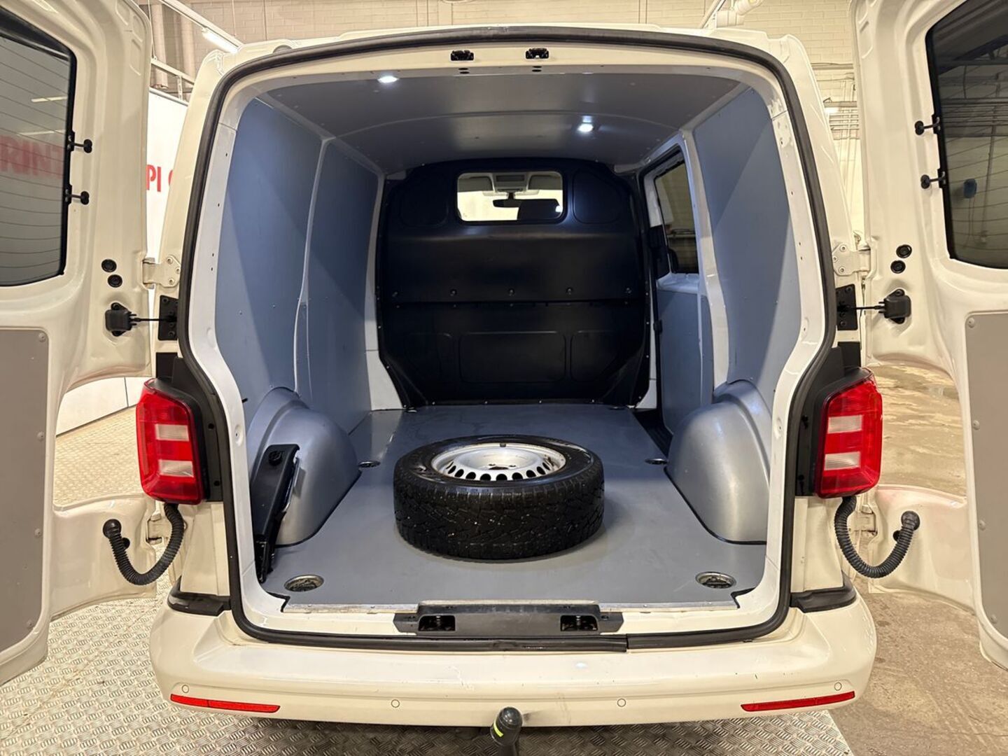 VOLKSWAGEN Transporter 2019