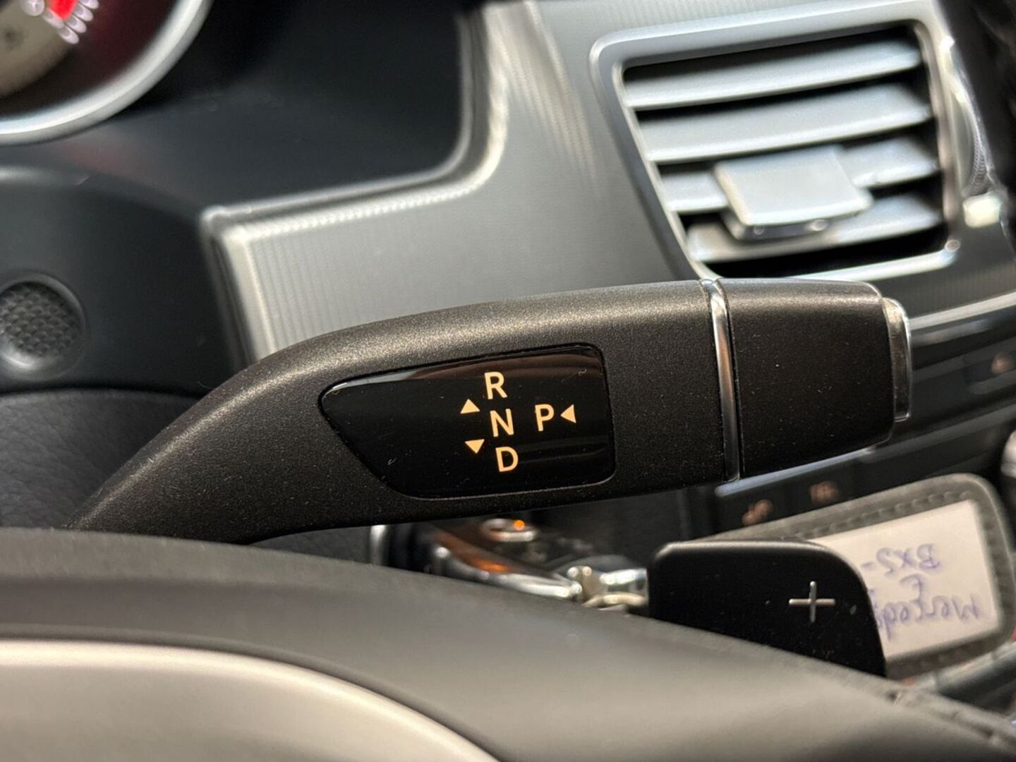MERCEDES-BENZ E 2015