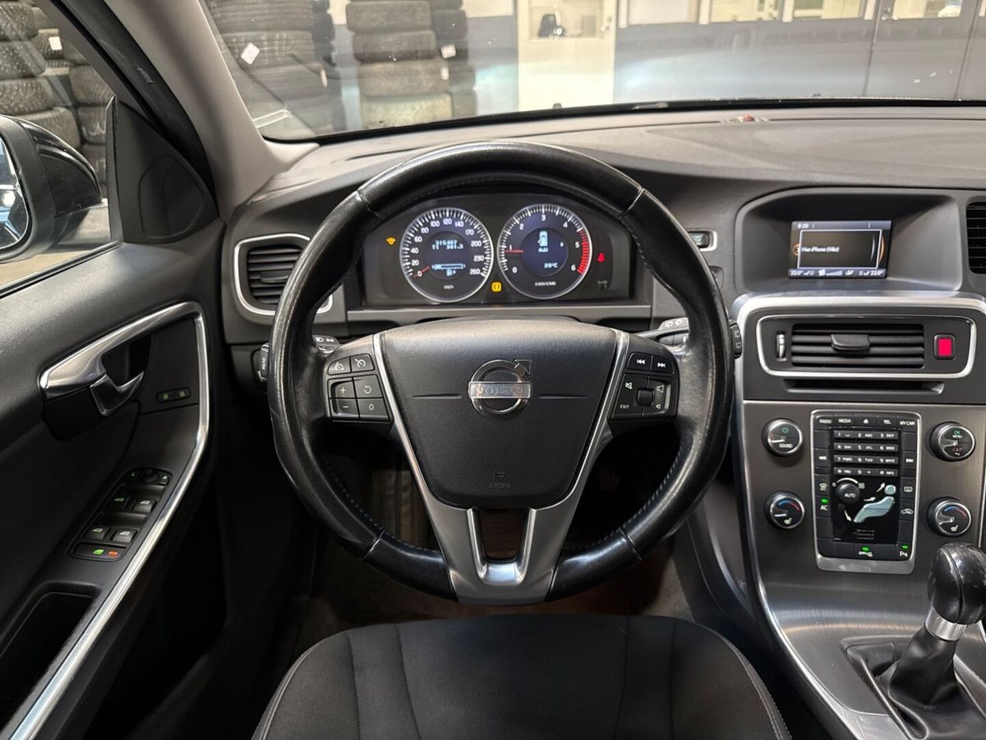 VOLVO V60 2012
