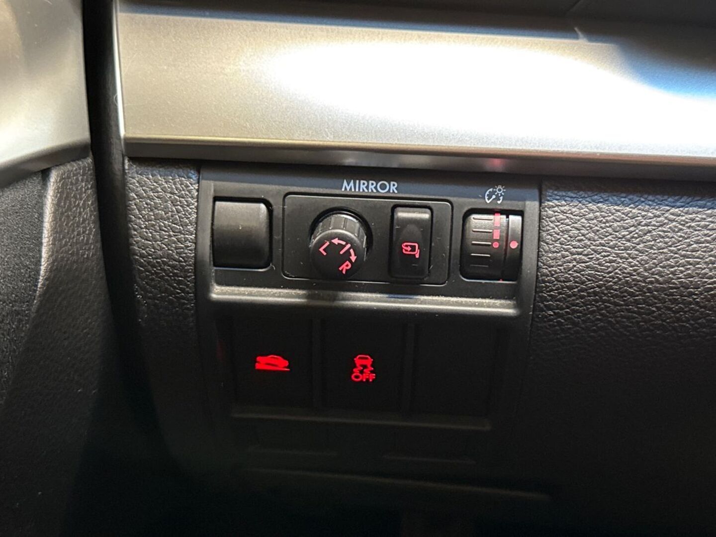 SUBARU Outback 26