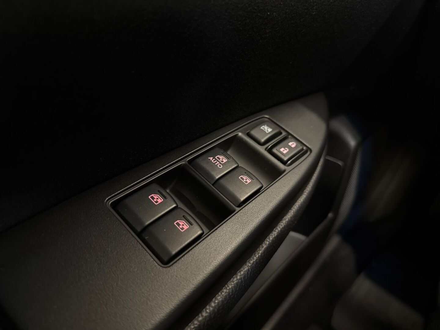 SUBARU Outback 27