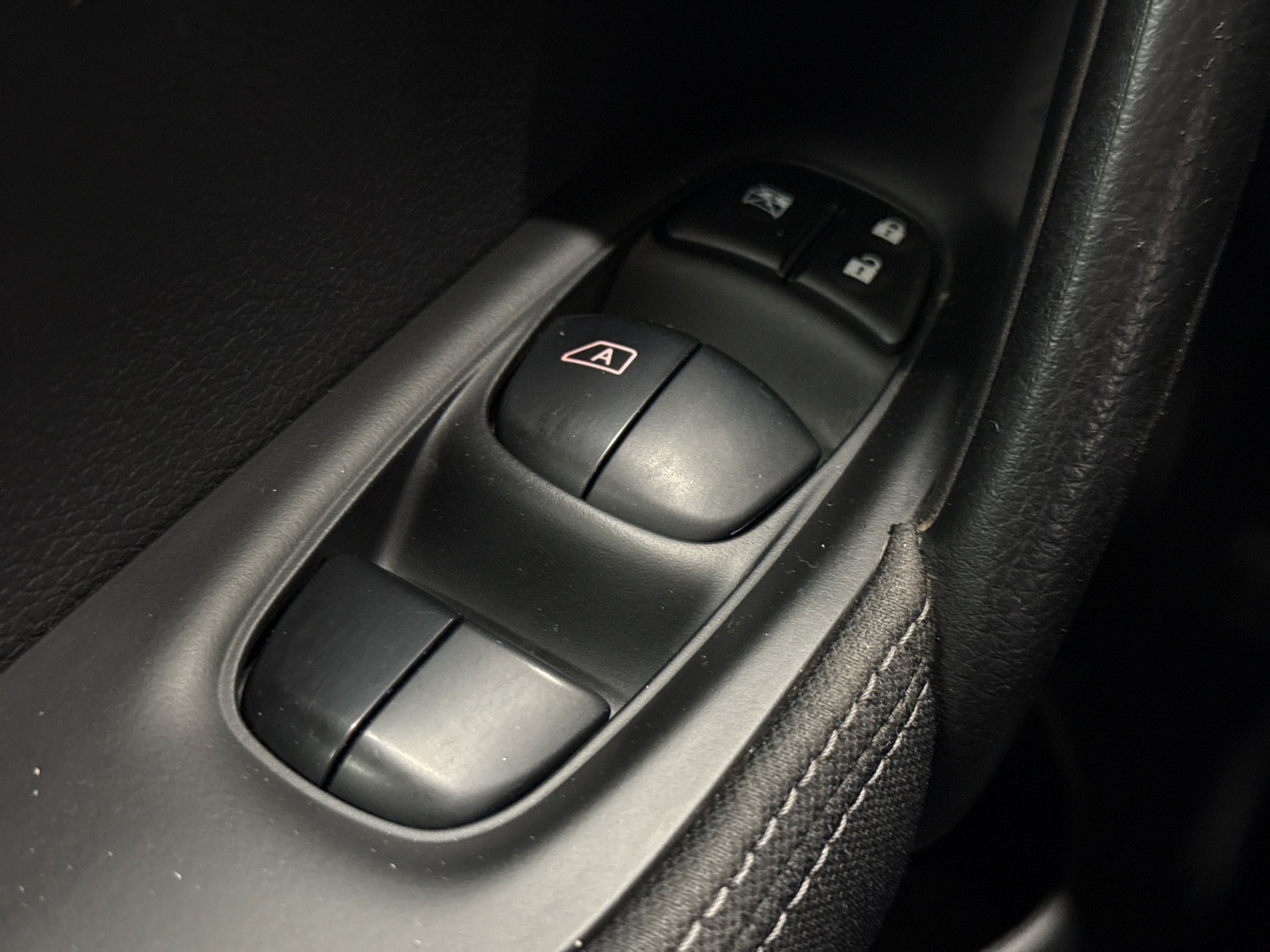 NISSAN Qashqai 2014