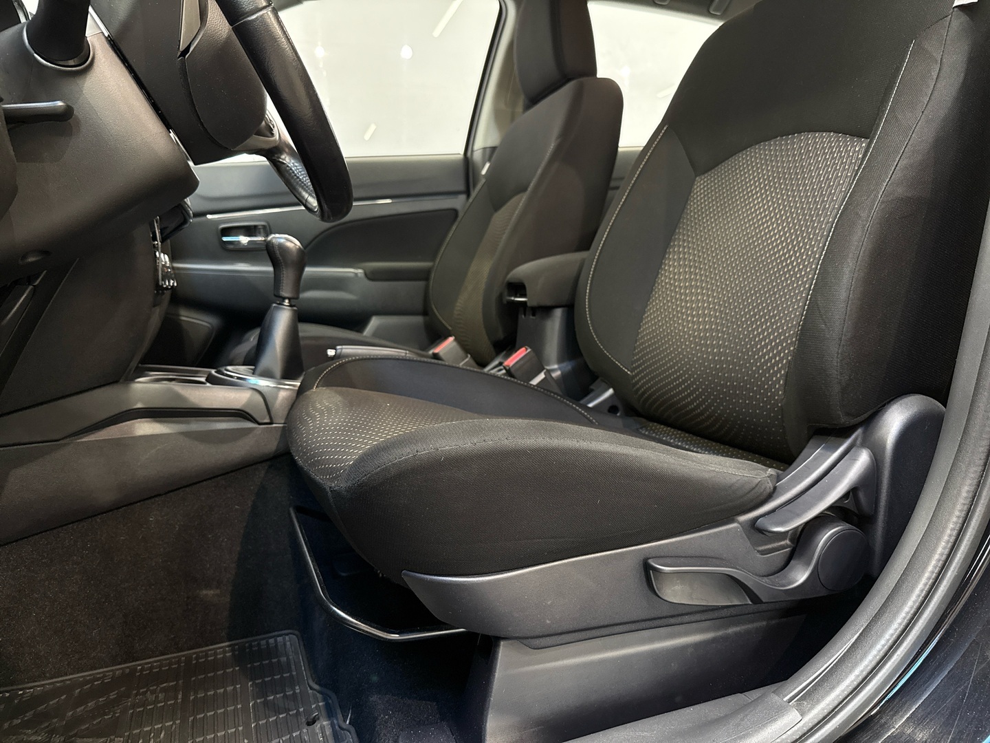 MITSUBISHI ASX 2014