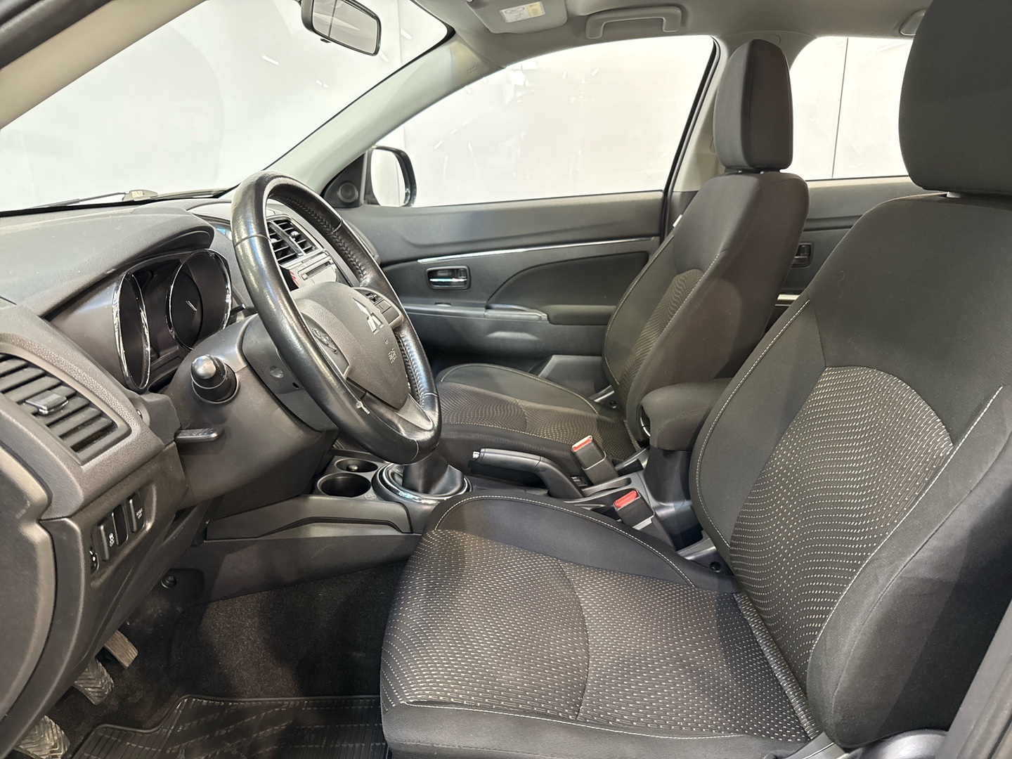 MITSUBISHI ASX 2014