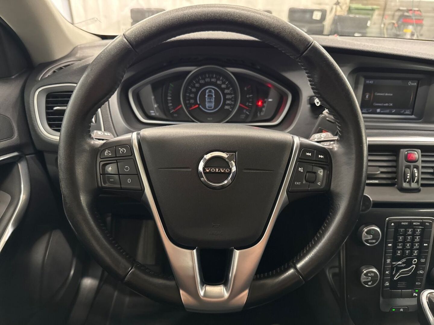 VOLVO V40 Cross Country 15