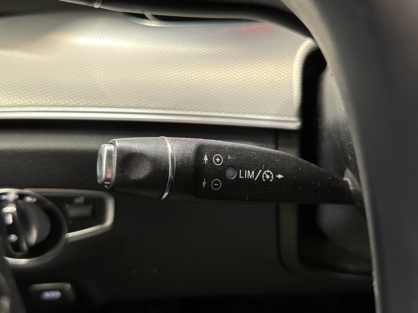 MERCEDES-BENZ E 2018