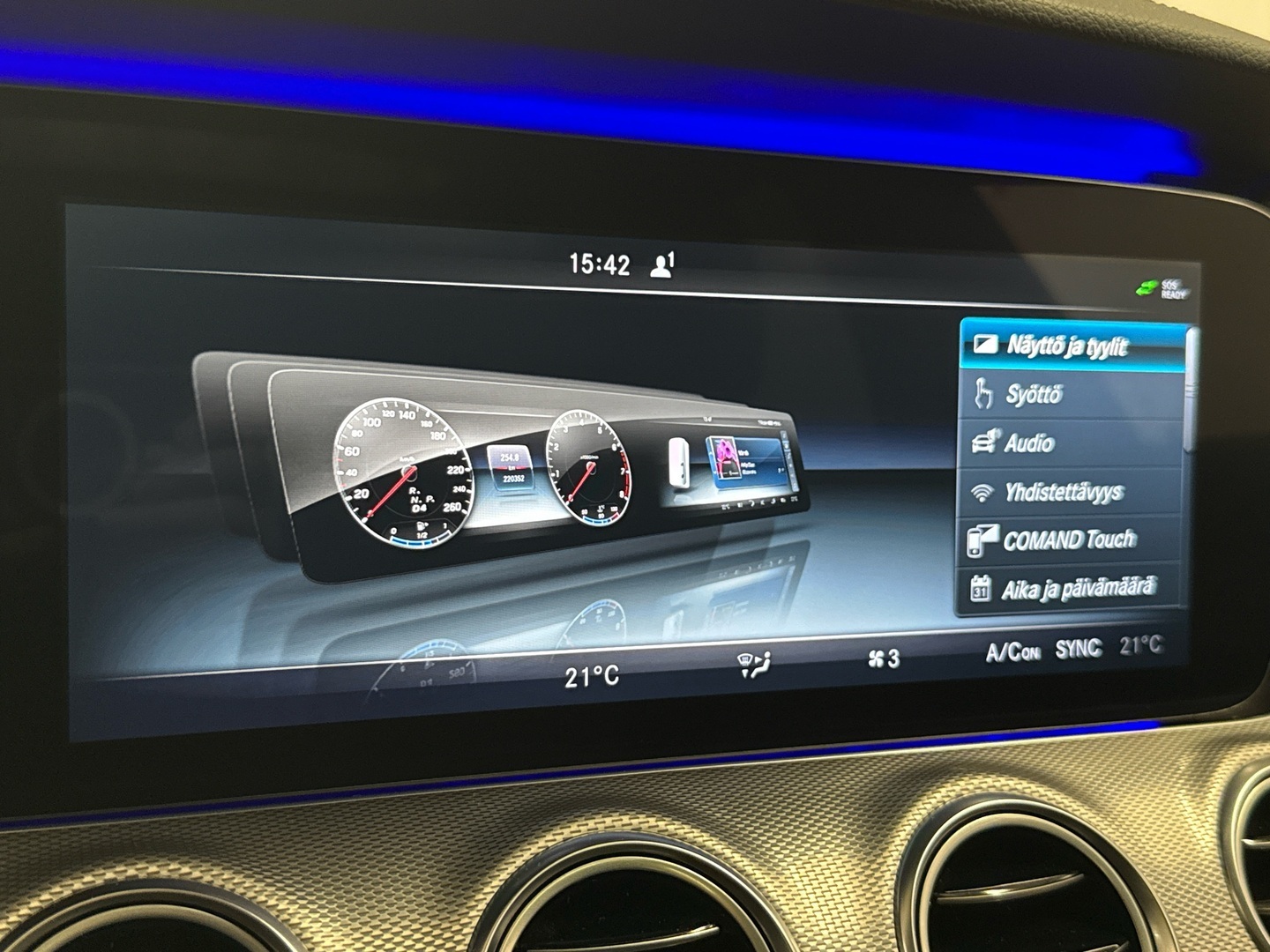 MERCEDES-BENZ E 2017