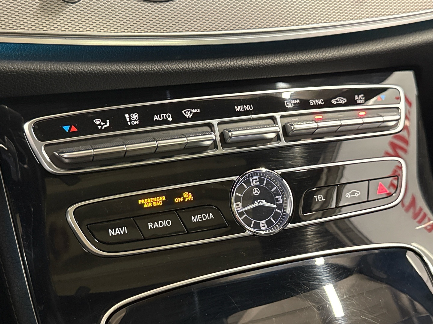 MERCEDES-BENZ E 2017