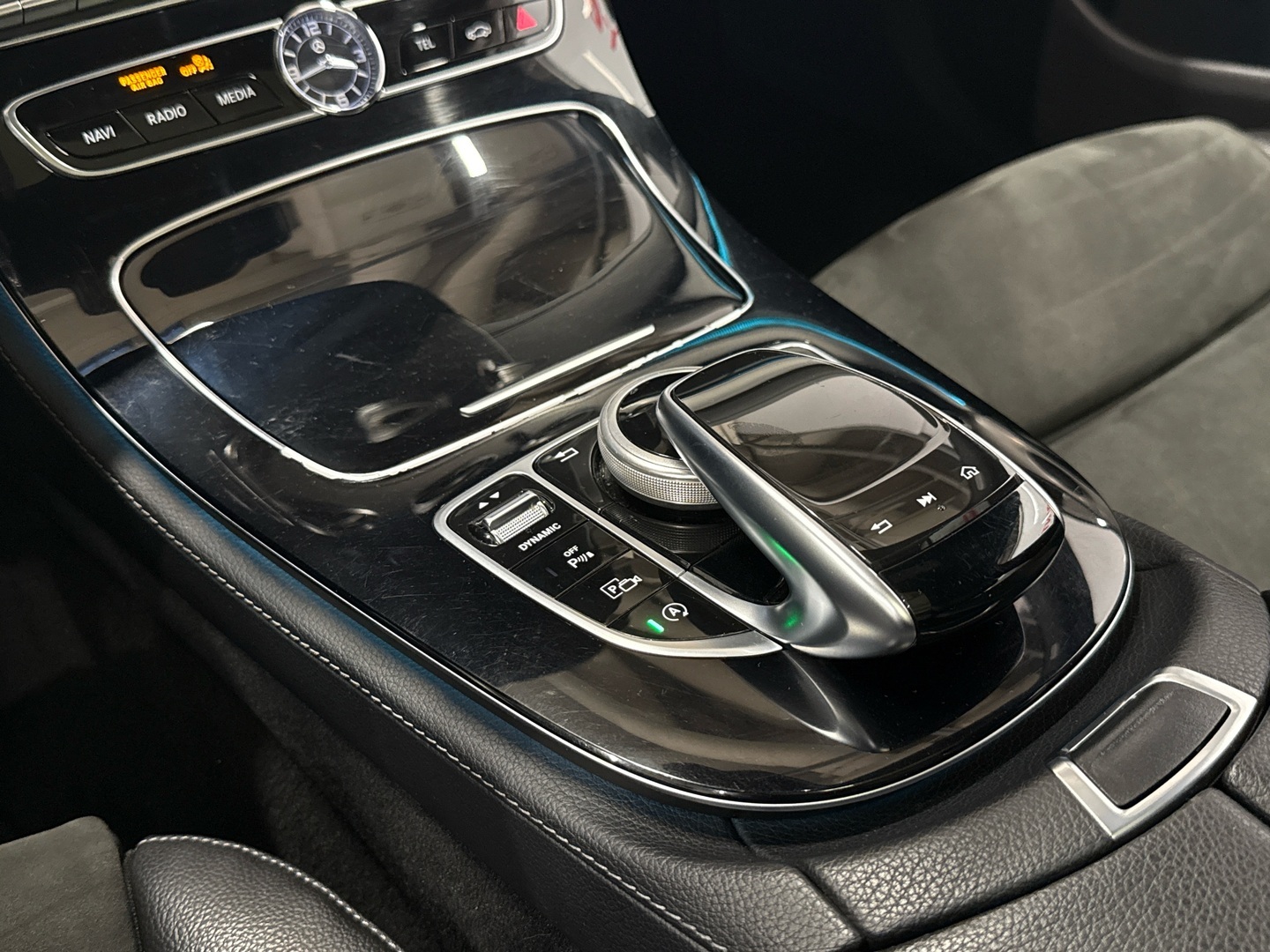 MERCEDES-BENZ E 2017