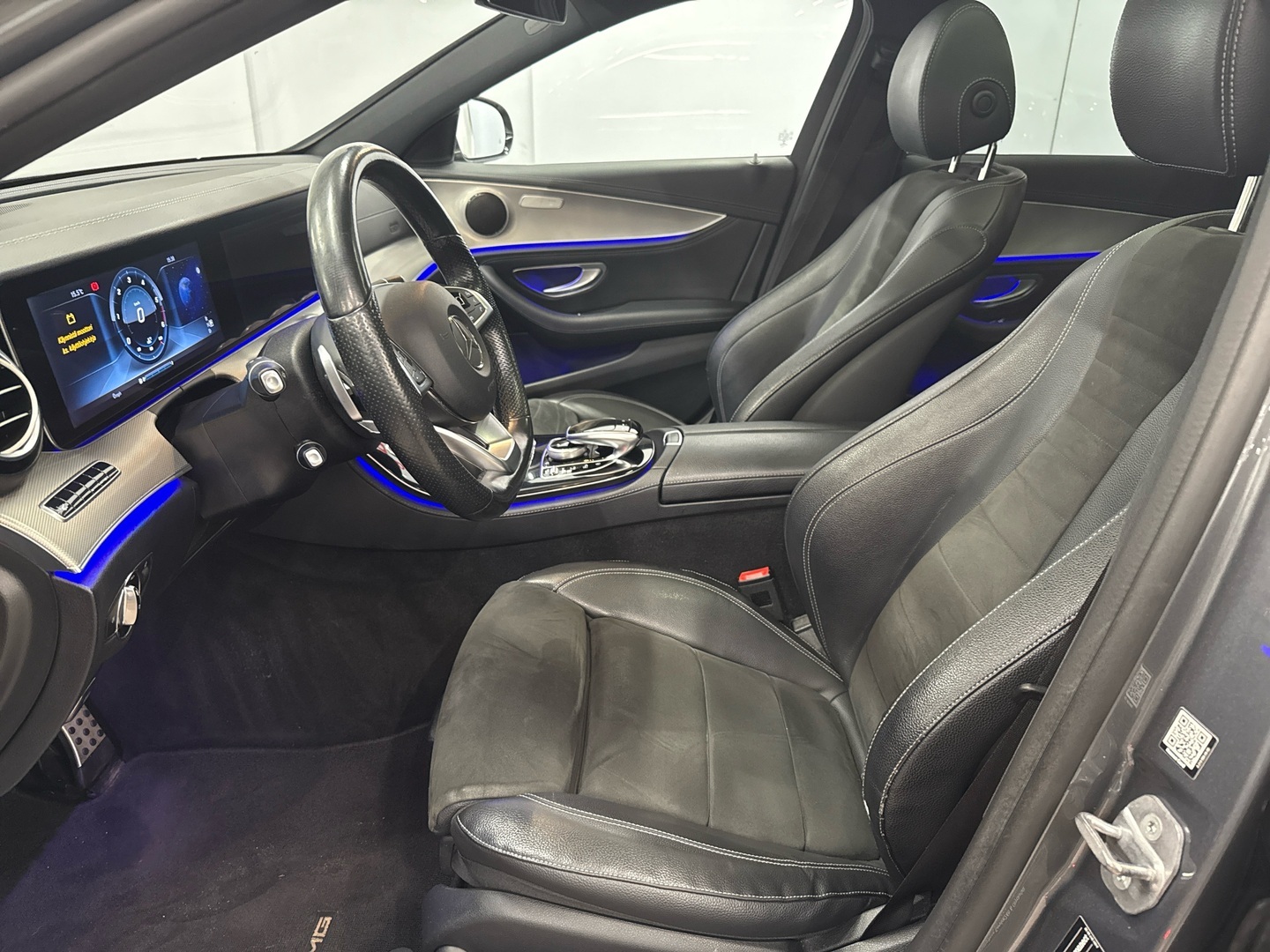 MERCEDES-BENZ E 2017