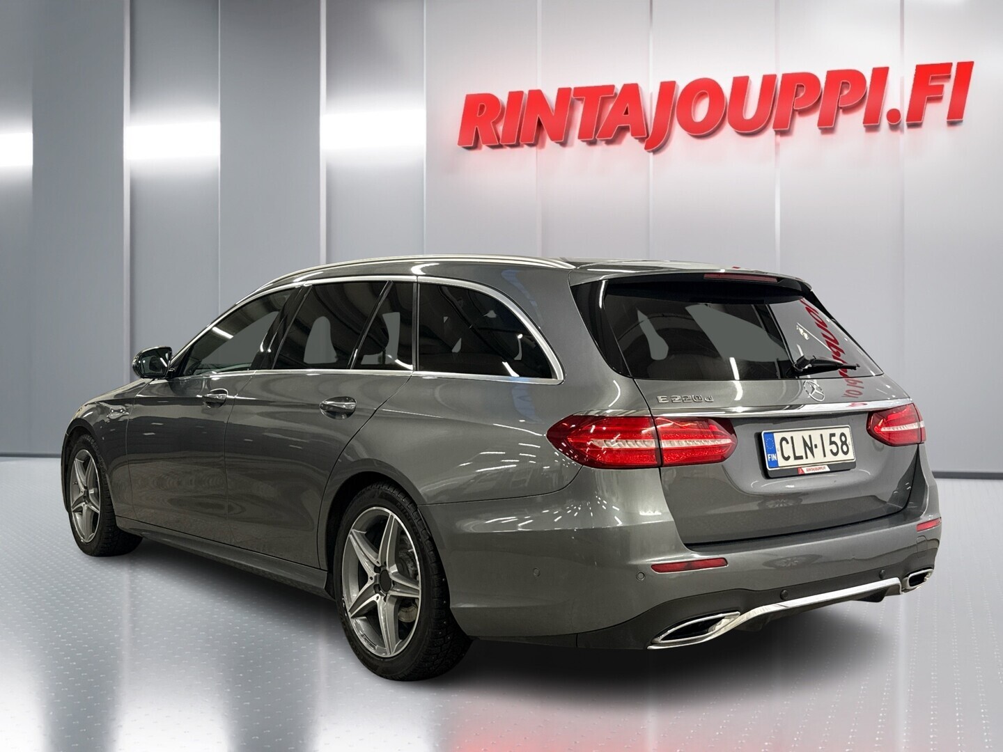 MERCEDES-BENZ E 2017