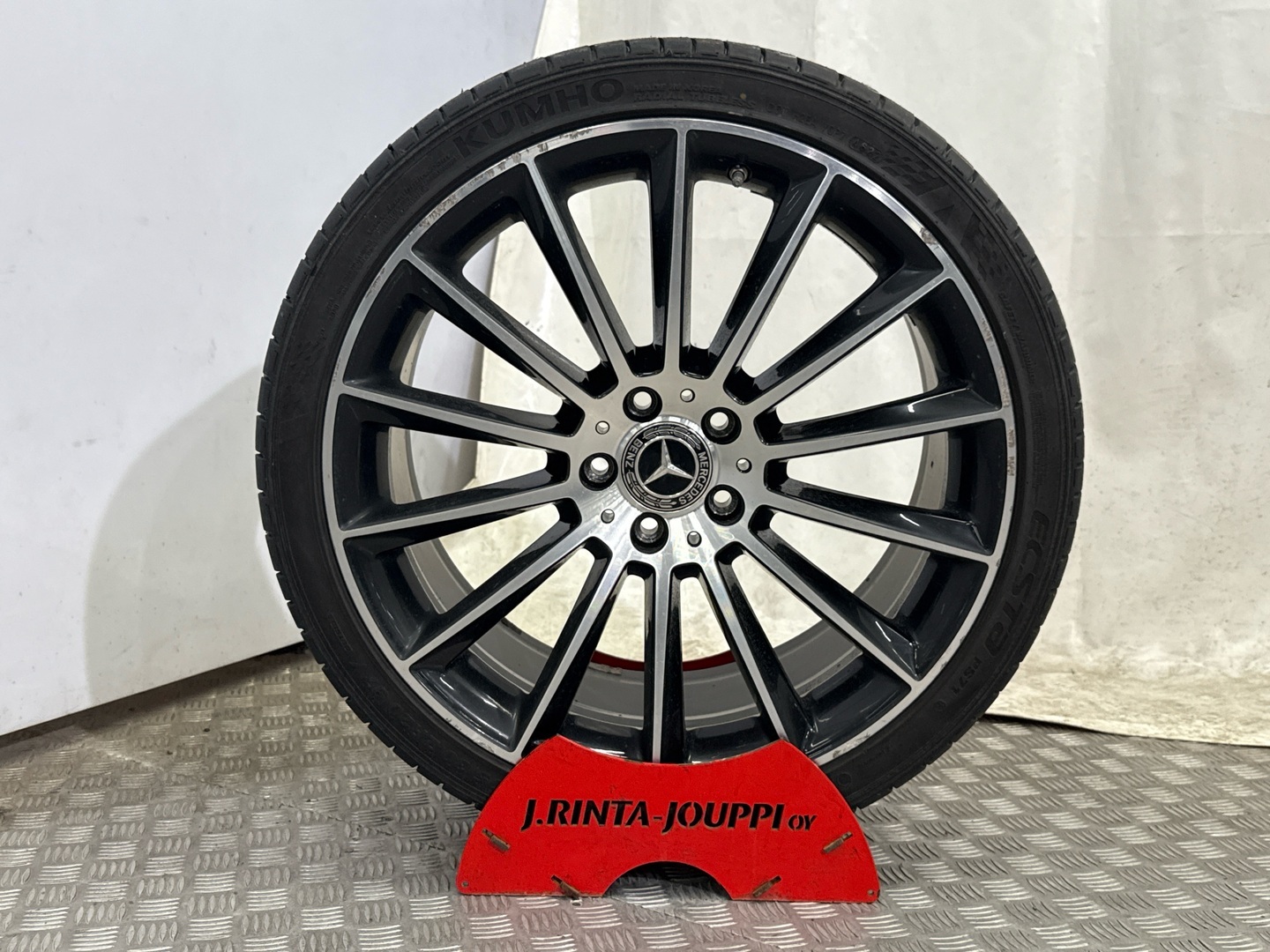 MERCEDES-BENZ E 2017