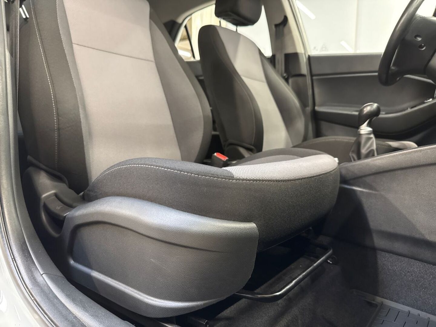 HYUNDAI i20 Hatchback 15