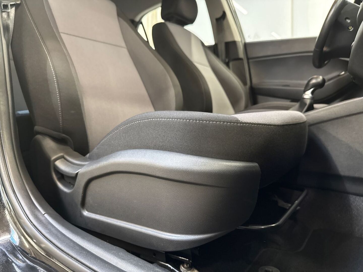 HYUNDAI i20 Hatchback 15