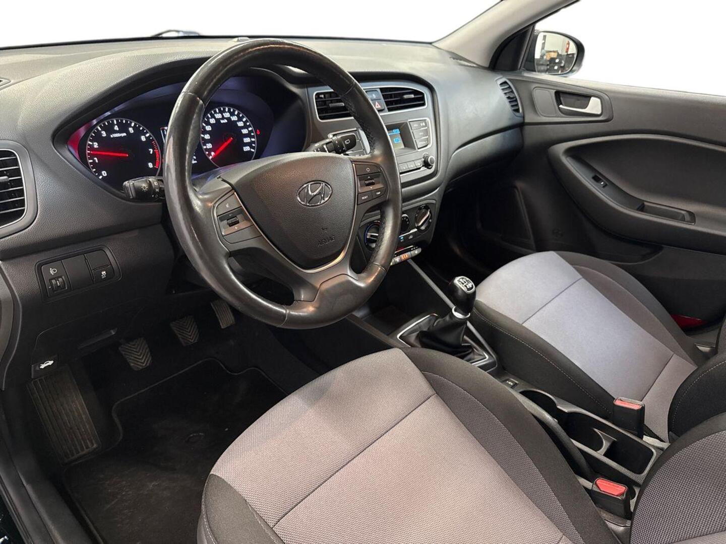 HYUNDAI i20 Hatchback 7