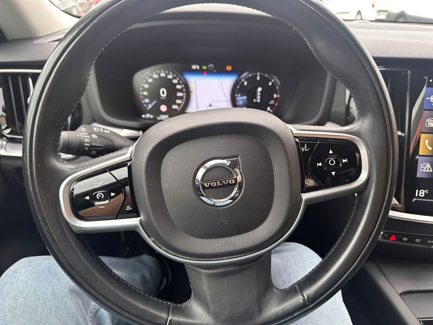 VOLVO V60 2019