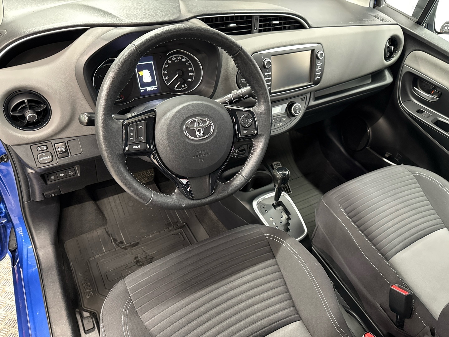 TOYOTA Yaris 2019