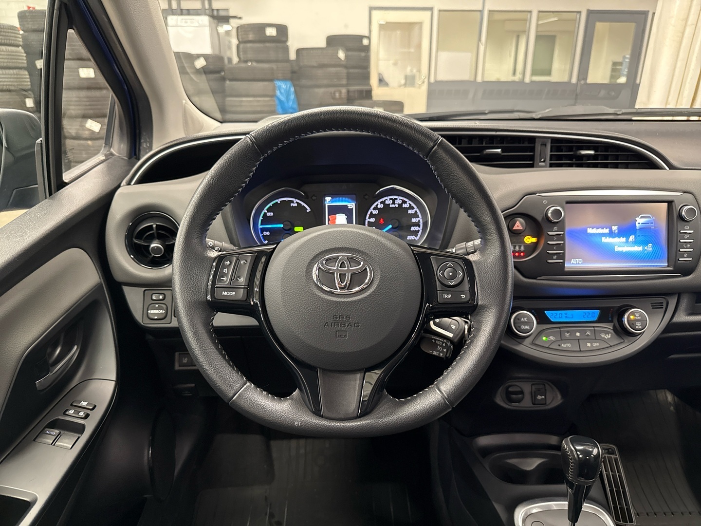 TOYOTA Yaris 2019